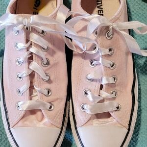 Converse Women's Pink Velvet Sneakers